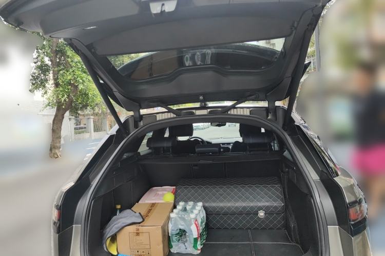 Used Land Rover Range Velar 2018 P380 R-DYNAMIC SE Trunk