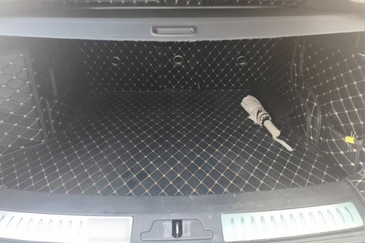 Used Land Rover Range Velar 2018 P380 S Trunk