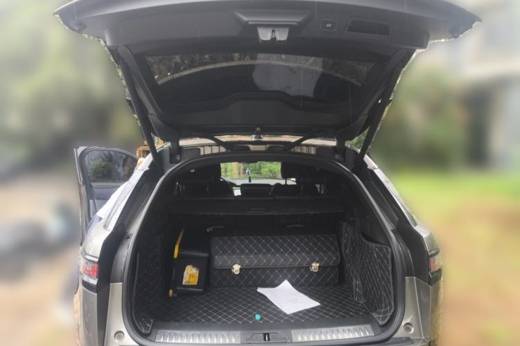 Used Land Rover Range Velar 2018 P300 S Trunk
