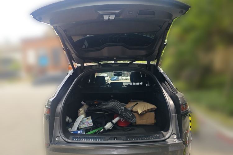 Used Land Rover Range Velar 2018 P300 S Trunk
