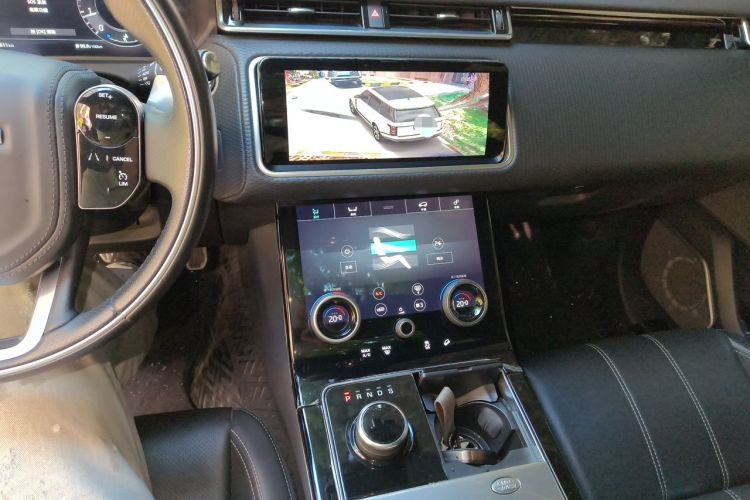 Used Land Rover Range Velar 2018 P380 R-DYNAMIC SE Audio And AC Panel