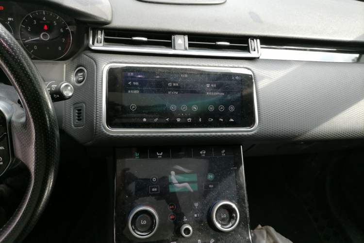 Used Land Rover Range Velar 2018 P250 S Audio And AC Panel
