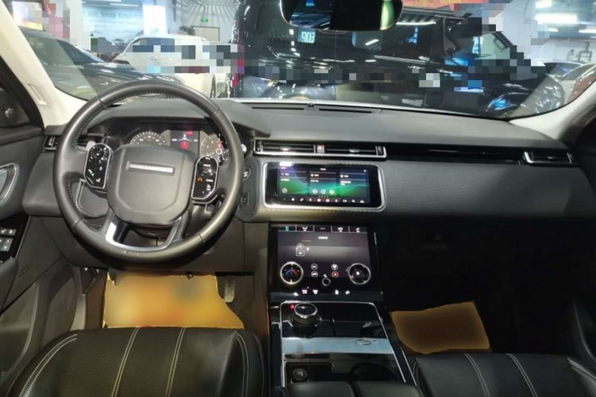 Used Land Rover Range Velar 2018 P300 S Center Console