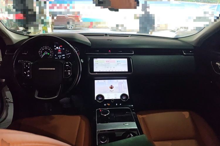Used Land Rover Range Velar 2018 P250 S Center Console