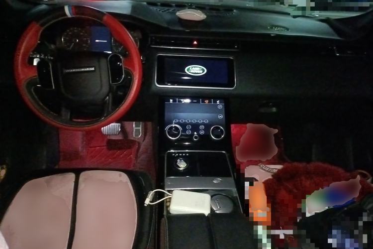 Used Land Rover Range Velar 2018 P250 S Center Console