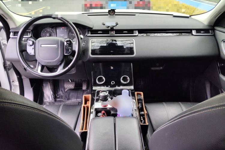 Used Land Rover Range Velar 2018 P300 S Center Console