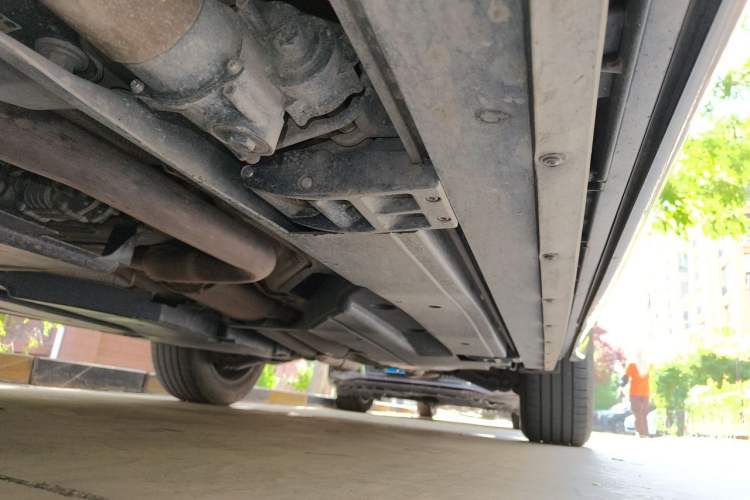 Used Land Rover Range Velar 2018 P380 R-DYNAMIC SE Chassis Front Left
