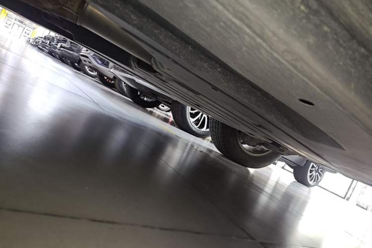 Used Land Rover Range Velar 2018 P250 S Chassis Rear Left