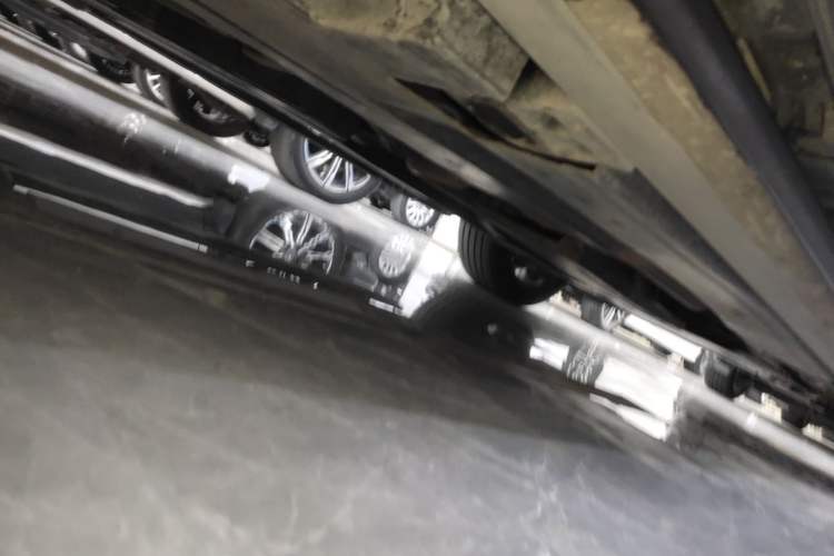Used Land Rover Range Velar 2018 P380 R-DYNAMIC SE Chassis Rear Right