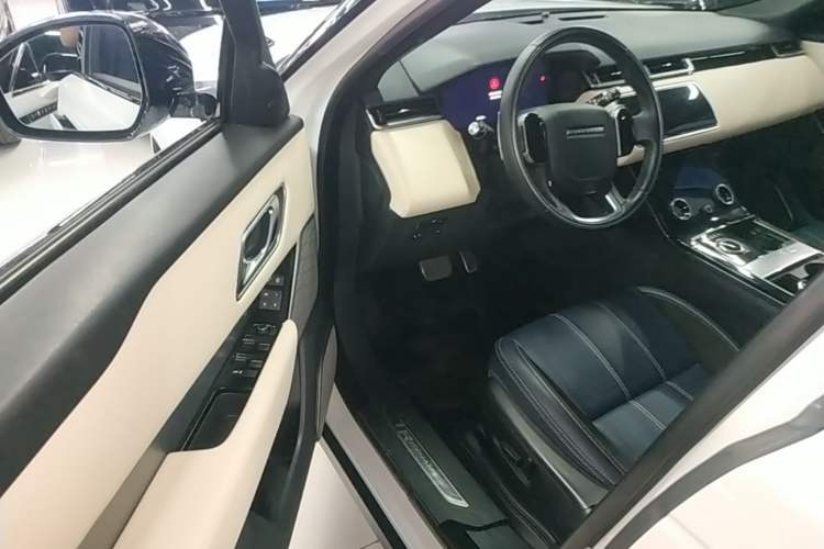 Used Land Rover Range Velar 2018 P380 R-DYNAMIC SE Driver Seat