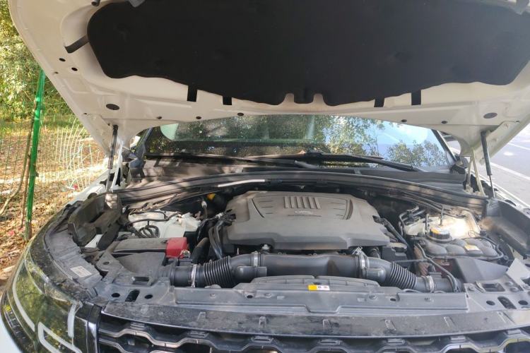 Used Land Rover Range Velar 2018 P380 S Engine Bay