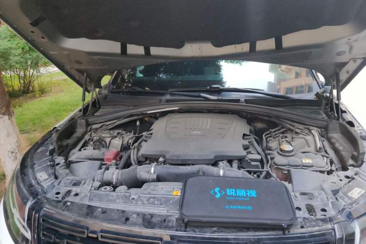 Used Land Rover Range Velar 2018 P380 R-DYNAMIC SE Engine Bay