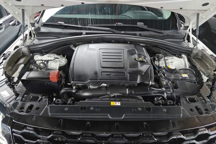 Used Land Rover Range Velar 2018 P250 S Engine Bay