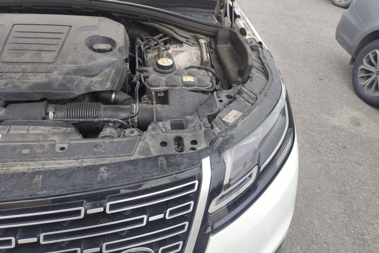 Used Land Rover Range Velar 2018 P300 S Engine Bay Left