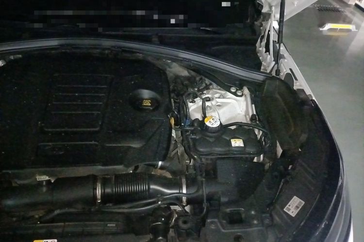 Used Land Rover Range Velar 2018 P250 S Engine Bay Left