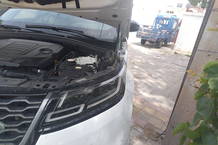 Used Land Rover Range Velar 2018 P250 S Engine Bay Left