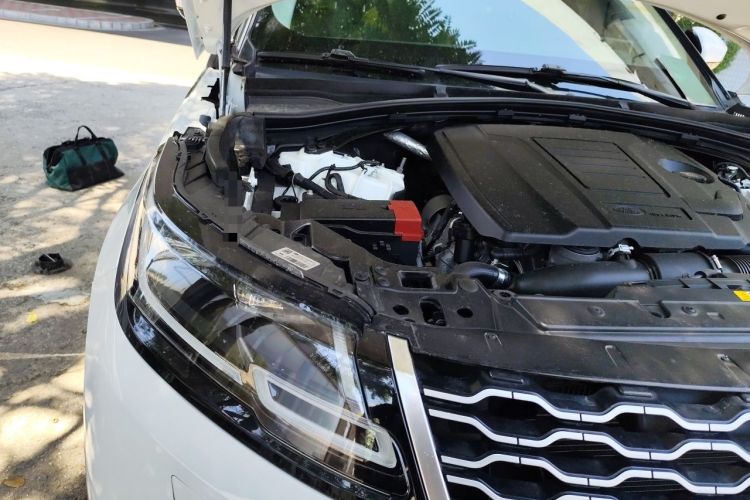 Used Land Rover Range Velar 2018 P250 S Engine Bay Right