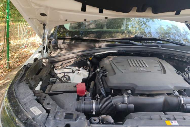 Used Land Rover Range Velar 2018 P380 S Engine Bay Right