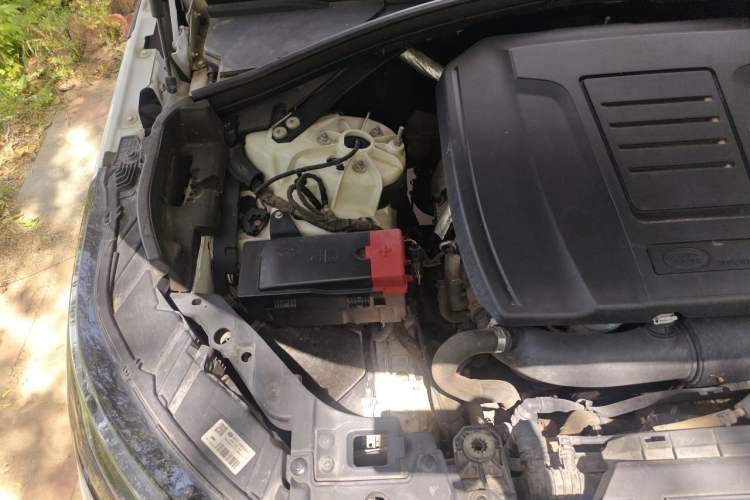 Used Land Rover Range Velar 2018 P250 S Engine Bay Right