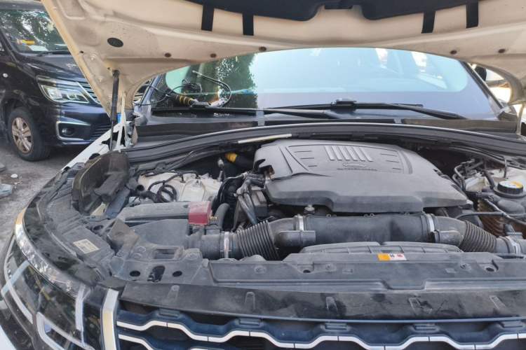 Used Land Rover Range Velar 2018 P380 S Engine Bay Right