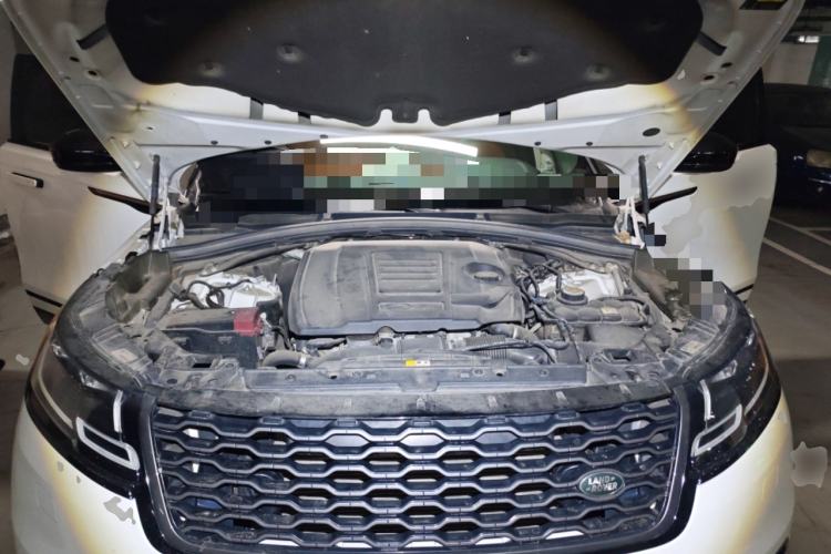 Used Land Rover Range Velar 2018 P250 S Engine Bay