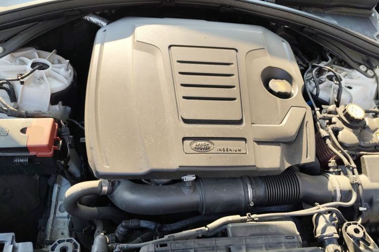 Used Land Rover Range Velar 2018 P250 S Engine Bay