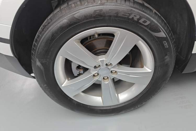 Used Land Rover Range Velar 2018 P250 S Exterior 4