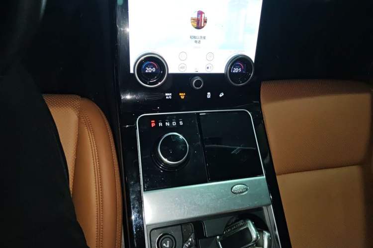 Used Land Rover Range Velar 2018 P250 S Gear Lever