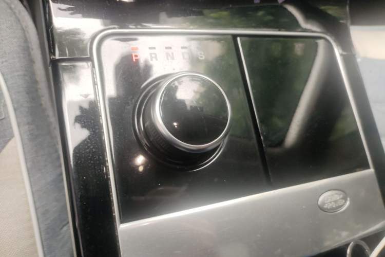 Used Land Rover Range Velar 2018 P250 S Gear Lever
