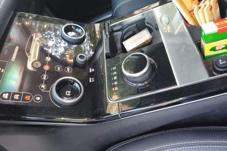 Used Land Rover Range Velar 2018 P380 S Gear Lever