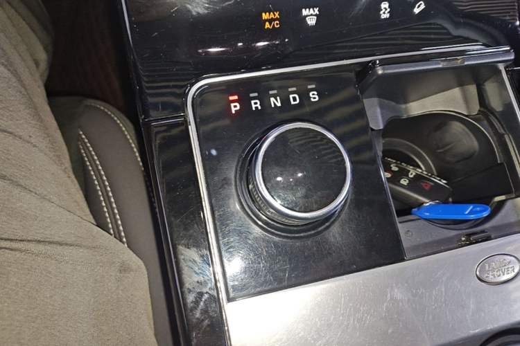 Used Land Rover Range Velar 2018 P250 S Gear Lever