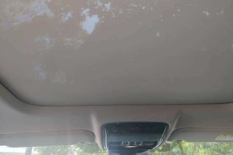 Used Land Rover Range Velar 2018 P380 S Headliner