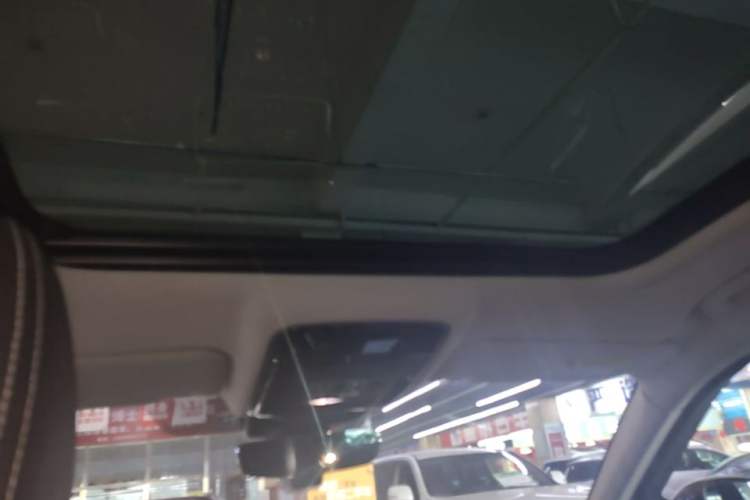 Used Land Rover Range Velar 2018 P300 S Headliner