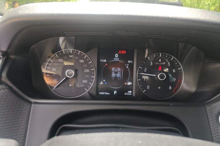 Used Land Rover Range Velar 2018 P250 S Instrument Cluster