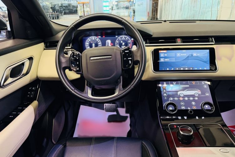 Used Land Rover Range Velar 2018 P380 R-DYNAMIC SE Interior 2