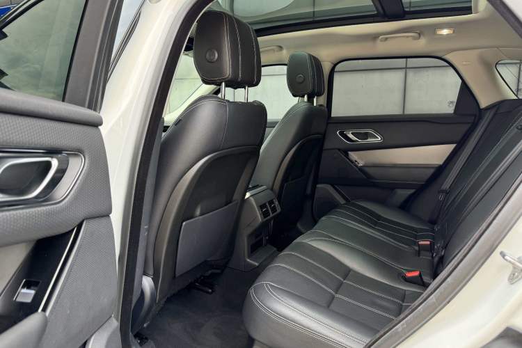 Used Land Rover Range Velar 2018 P380 S Interior 3