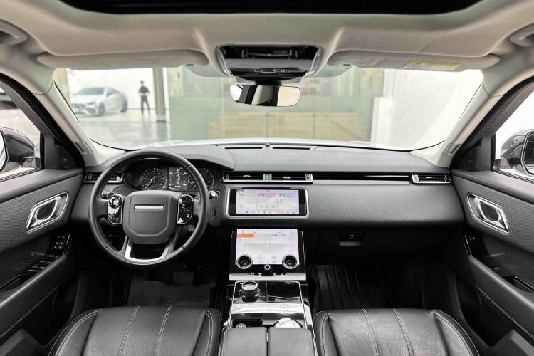 Used Land Rover Range Velar 2018 P250 S Interior 6
