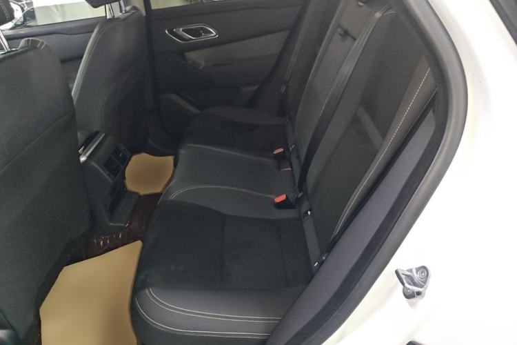 Used Land Rover Range Velar 2018 P250 S Left Rear Seat