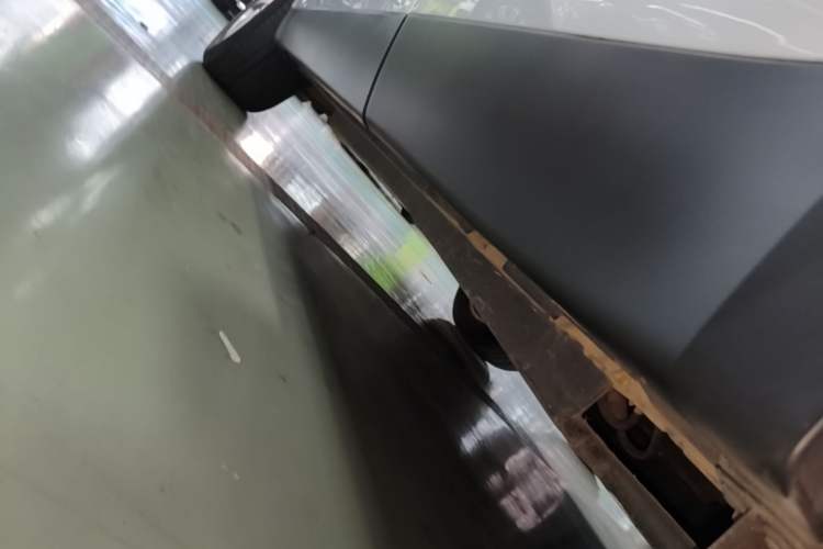 Used Land Rover Range Velar 2018 P380 S Left Side Sill