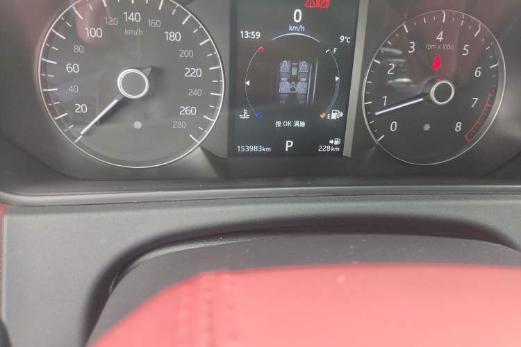 Used Land Rover Range Velar 2018 P300 S Odometer Close Up