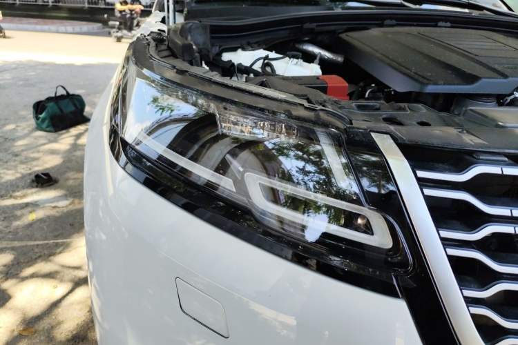 Used Land Rover Range Velar 2018 P250 S Right Front Headlight