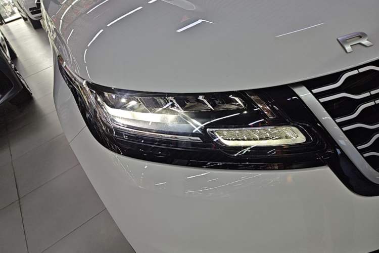Used Land Rover Range Velar 2018 P250 S Right Front Headlight