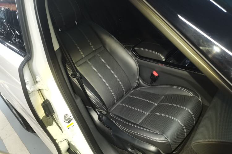 Used Land Rover Range Velar 2018 P300 S Right Front Seat