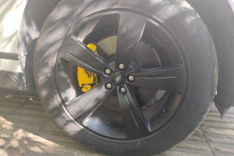 Used Land Rover Range Velar 2018 P380 S Right Front Wheel Hub