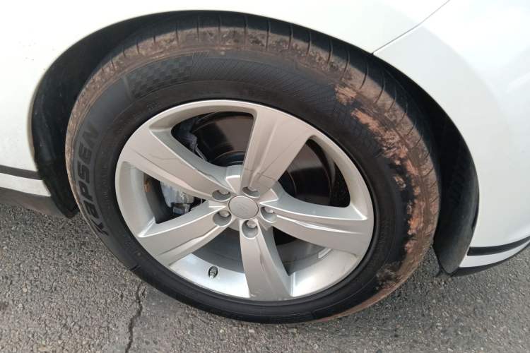 Used Land Rover Range Velar 2018 P380 S Right Front Wheel Hub