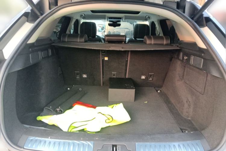 Used Land Rover Range Velar 2018 P380 S Trunk