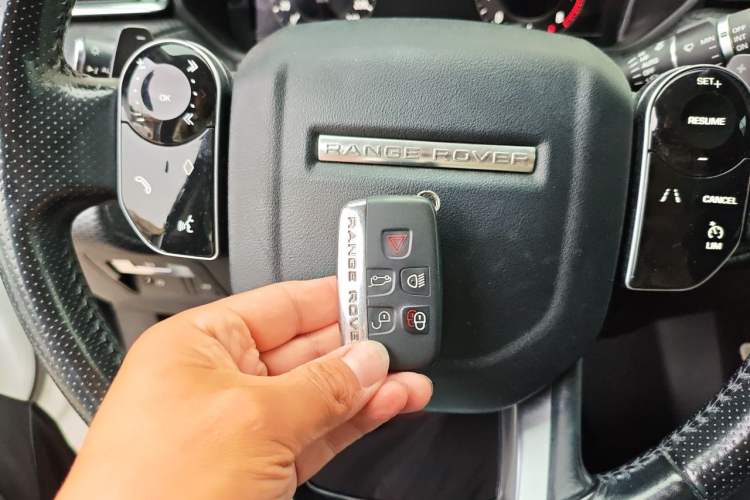 Used Land Rover Range Velar 2018 P250 S Vehicle Key