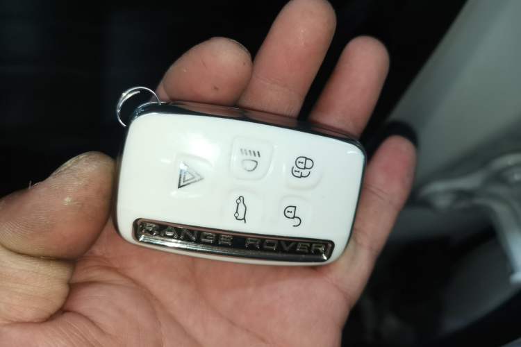 Used Land Rover Range Velar 2018 P300 S Vehicle Key