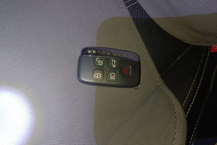 Used Land Rover Range Velar 2018 P250 S Vehicle Key