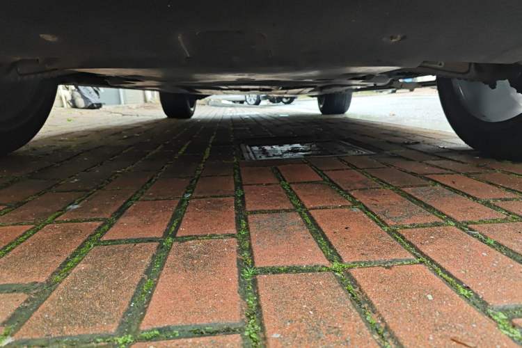 Used Land Rover Range Velar 2019 250 PS Chassis Front